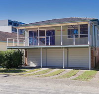 2 'Hibiscus Court' 9 Government Road - fantastic air conditioned 3 bedroom unit - Accommodation Melbourne
