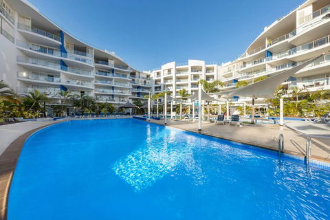 2 BDR/Apt/Foxtel/WiFi/Pool/parking/Spa/Hervey Bay - Accommodation Melbourne 3