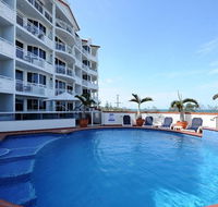 2 Bedroom Alex Unit - Ocean Pool and Park Views - Accommodation Melbourne
