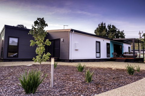 2 Minutes By Bike - Bright, VIC - Accommodation Melbourne 0