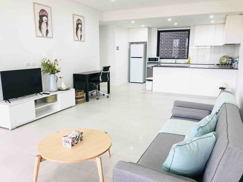 208 Kalina Apartments 2 Bedrooms - Accommodation Melbourne 0