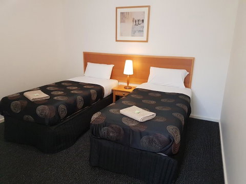 22 Gillies Street Apartments - Accommodation Melbourne 2