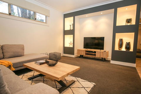 22 Riverside - Accommodation Melbourne 3