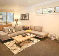 22 Riverside - Accommodation Melbourne
