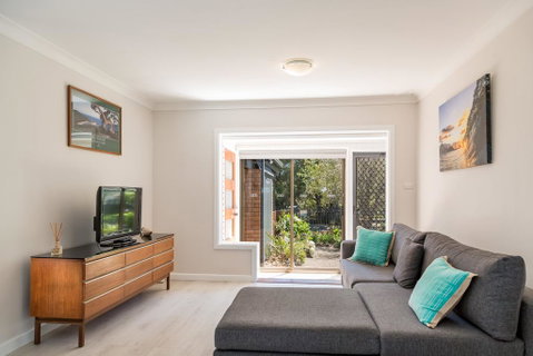 235 Mitchell Parade, Mollymook - Accommodation Melbourne 0