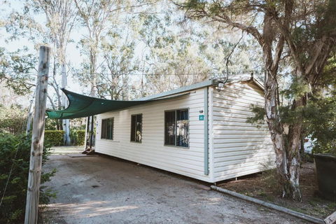 BIG4 Breeze Holiday Parks - Cania Gorge - Melbourne 4u 1