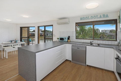 CANAL7-ON THE MOOLOOLABA CANAL! - Accommodation Melbourne 1