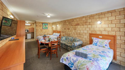 Darling River Motel - Accommodation Melbourne 0