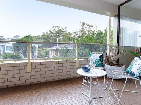 3 'Bangalee' 41 Soldiers Point Rd - Fantastic Waterfront Unit With Pool, WIFI & Chromecast - Accommodation Melbourne 2