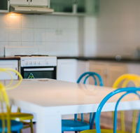 3 Bedroom Apartment / Spence St - Accommodation Melbourne