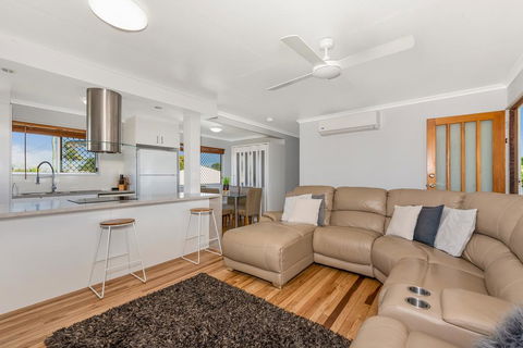 3 Bedroom Renovated Home - Accommodation Melbourne 1