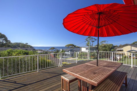 3 Shipton Cres - Heavenly Haven - Accommodation Melbourne 0