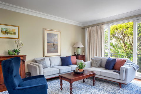 3-Bed House Near Bondi Beach With Balcony, Parking - Accommodation Melbourne 1