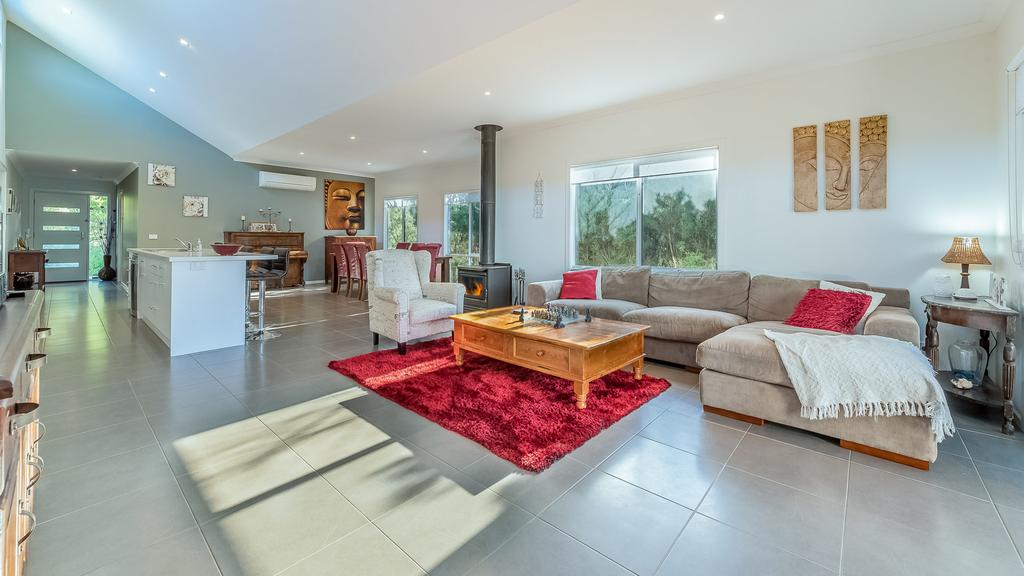 Smiths Beach VIC Accommodation Melbourne