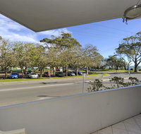 4 'Fleetwood' 63 Shoal Bay Rd - Air conditioned unit with magnificent water views - Accommodation Melbourne