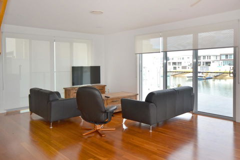 4/84 The Anchorage - Accommodation Melbourne 3