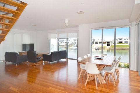 4/84 The Anchorage - Accommodation Melbourne 1