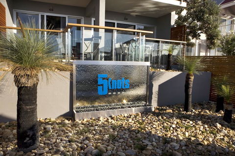 5 Knots Metung - Accommodation Melbourne 0