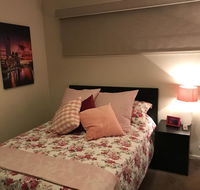 5 Star Room with own Bathroom - Singles Couples Families or Executives - Accommodation Melbourne