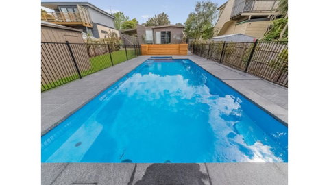 52 ON BAYVIEW - PET FRIENDLY (OUTSIDE ONLY) - Accommodation Melbourne 2