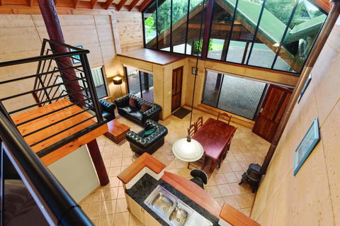 9 Marshall Street - Large Family Holiday Home Just Metres To The Beach - Accommodation Melbourne 1