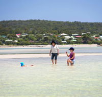 9 Marshall Street - Large Family Holiday Home just Metres to the Beach - Melbourne 4u