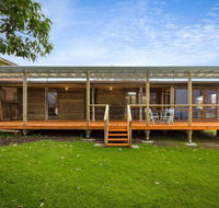 98 Ocean Parade - Rustic Log Cabin - Accommodation Melbourne
