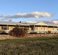 A Better Life Animal Sanctuary FarmStay - Private Two-Bedrooms Lounge Room  Bathroom  Toilet Shared Kitchen - Accommodation Melbourne