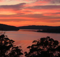 A Lakehouse Escape - Accommodation Melbourne