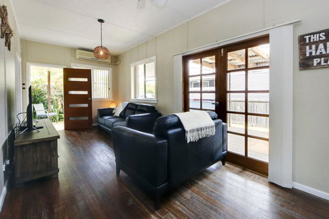 A Reel Teal - Accommodation Melbourne 3