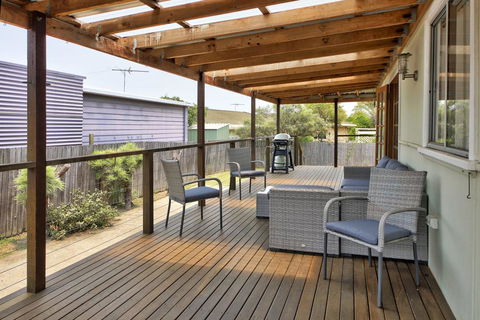 A Reel Teal - Accommodation Melbourne 0