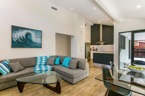 A SWEET ESCAPE - At The Beach - Accommodation Melbourne 1