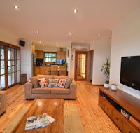 A View to a Hill - Accommodation Melbourne