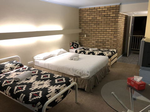 Abel Tasman Waterfront Motel - Accommodation Melbourne 1