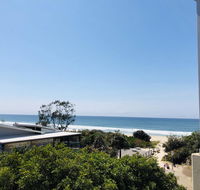 Absolute Beachfront - Cabarita Beach - Ocean Views - 3 Bed Apartment - Accommodation Melbourne