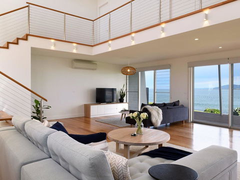 Absolute Waterfront - Accommodation Melbourne 0