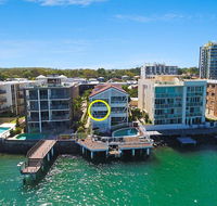 Absolute Waterfront On The Pumicestone Passage - Accommodation Melbourne