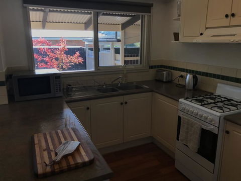 Acacia House - Central Healesville - Yarra Valley - Accommodation Melbourne 1