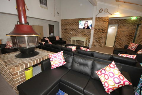 Acacia Snowy Motel - Accommodation Melbourne 1
