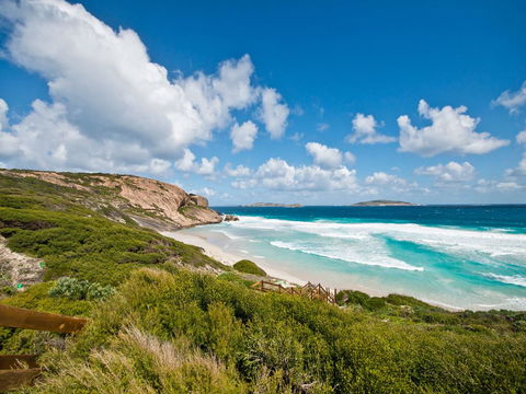 Acclaim Pine Grove Holiday Park - Accommodation Melbourne 1