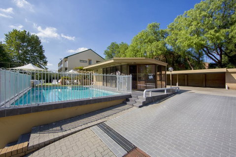 Accommodate Canberra - Kingston Court - Accommodation Melbourne 2
