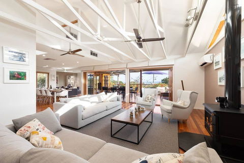 Acqua Vista - Water View, Fireplace, Walk To Beach - Melbourne 4u 0