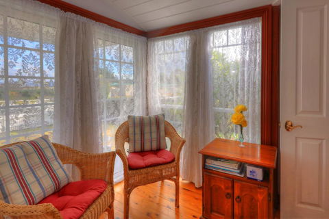 Addlestone House Bed And Breakfast - Accommodation Melbourne 3