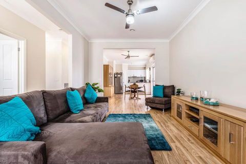 Discover Your Perfect Getaway In Laverton - Accommodation Melbourne 0