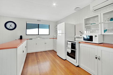 Dune Views - Accommodation Melbourne 4
