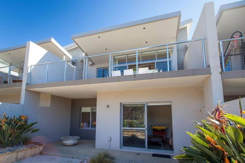 Eagle Escape I Private Properties - Accommodation Melbourne 1