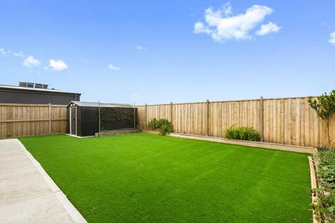 Entire HouseShort Long Term Stay In Lara - Accommodation Melbourne 1