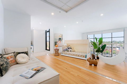 Epic CBD City View 3BR Penthouse Walk To Station&shopping Centre - Accommodation Melbourne 4