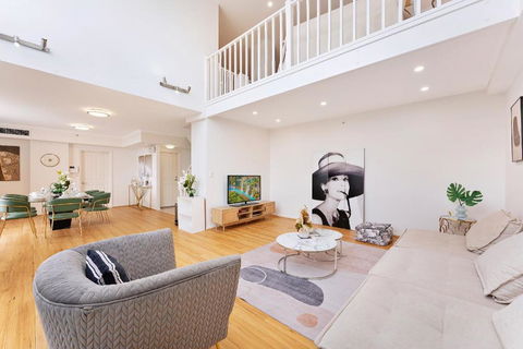 Epic CBD City View 3BR Penthouse Walk To Station&shopping Centre - Accommodation Melbourne 1