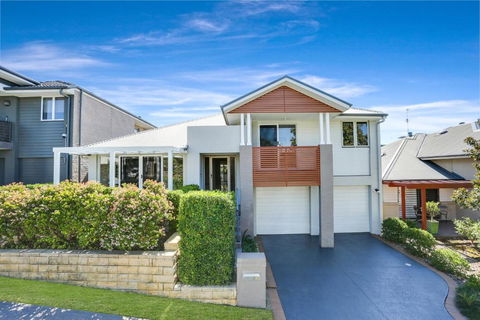 Entire Home In Park Central - Family-Friendly Getaway - Walk To Parks, Shops And Transport In Macarthur - Accommodation Melbourne 0